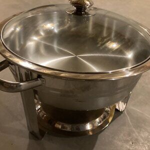 Commercial Chafing Dish 18/10 Stainless Seville Classics - 4 Qt. - 13" Diameter
